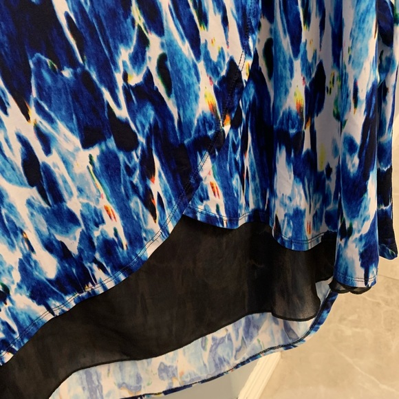 Blue and white Nygard blouse. - Picture 2 of 5